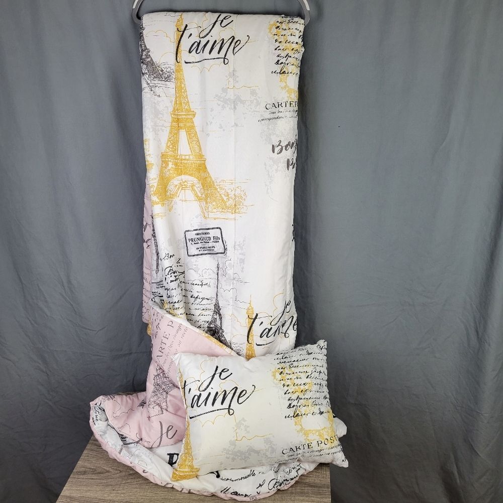 Twin Size Paris‎ Theme Reversible Blanket and Pillow Set